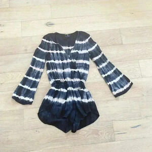 Blue life tie dyed romper xs blue